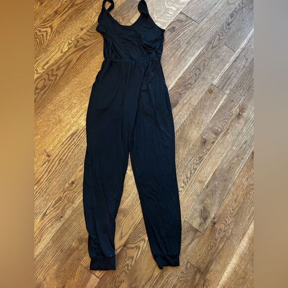EXCELLENT Commando Butter Tank Jumpsuit. Black. $228.00 b3 - Picture 9 of 9